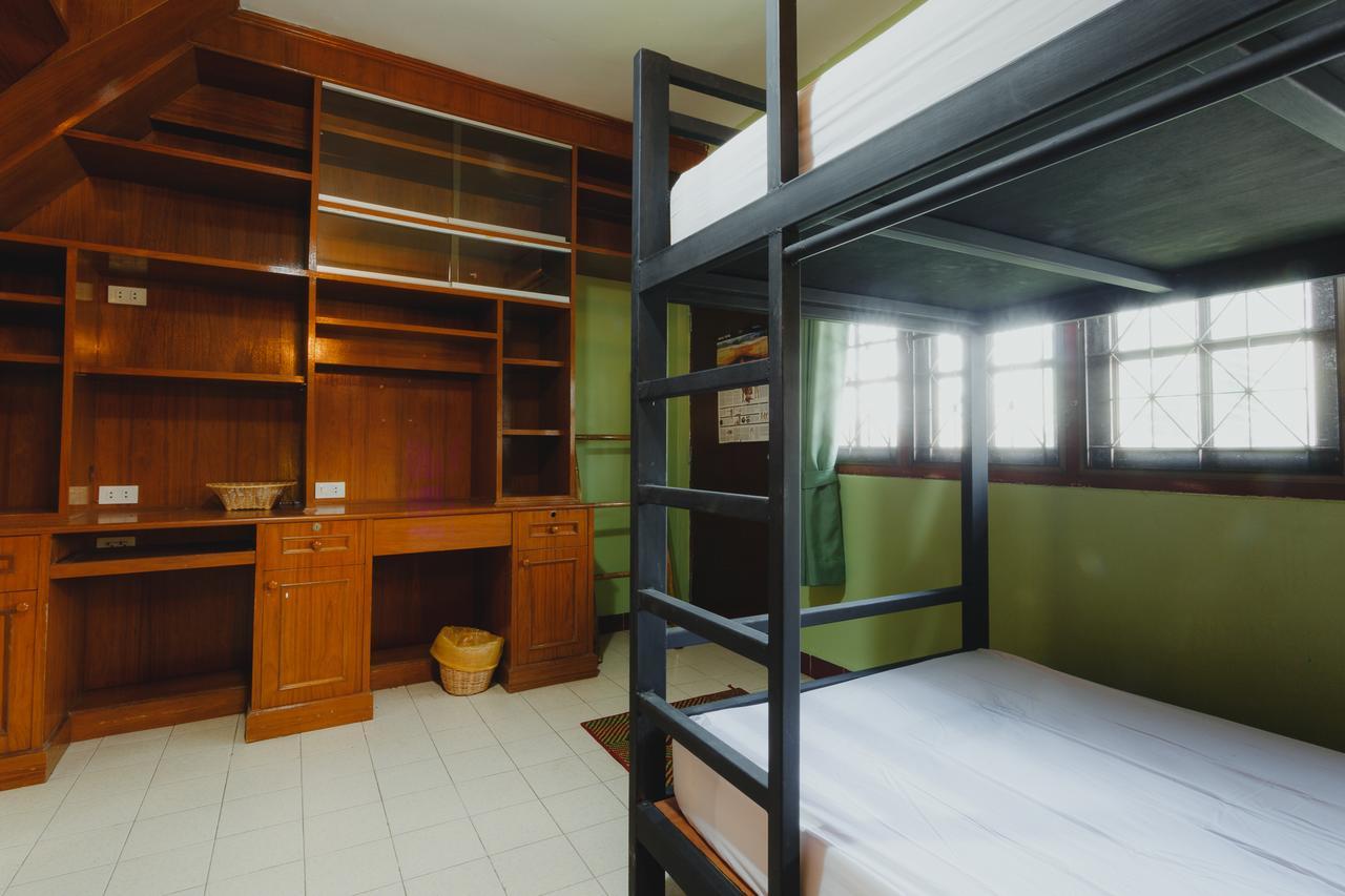 The Aree Hat Yai Hostel Buitenkant foto