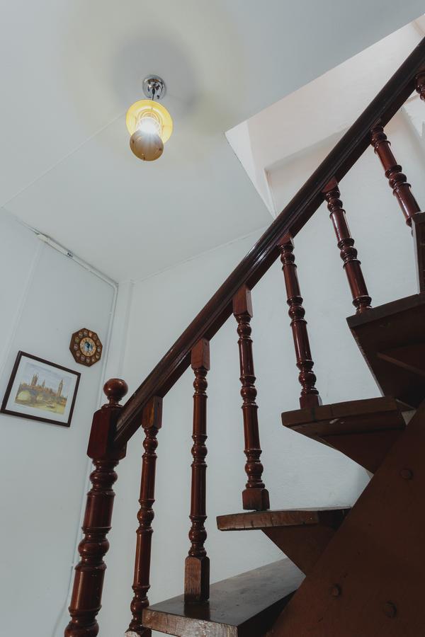 The Aree Hat Yai Hostel Buitenkant foto